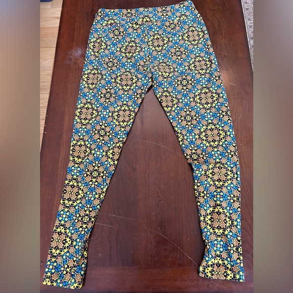 LuLaRoe Leggings - Picture 1 of 2